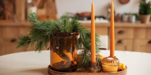 Inspirujące dekoracje adwentowe dla stołu - kreatywne sposoby ozdabiania domu przed świętami.